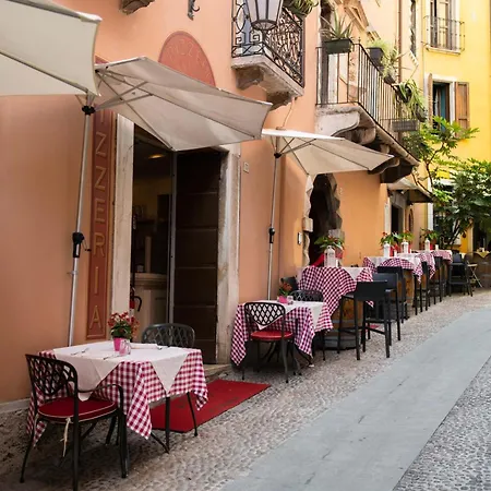 Hotel Alessi Trattoria 3*