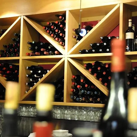 Alessi Trattoria Hotel 3*